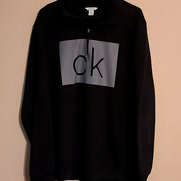 Calvin Klein Sweater - Picture 1 of 3